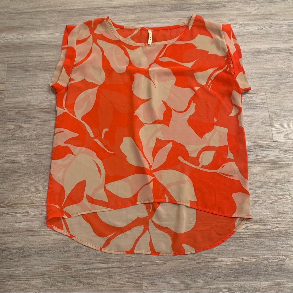 Hawaiian print blouse
